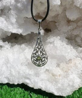 Colgante De Olivino Plata Grabada