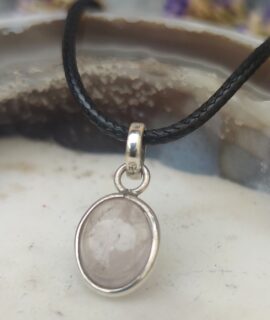 Colgante De Cuarzo Rosa Oval,  Plata 925g